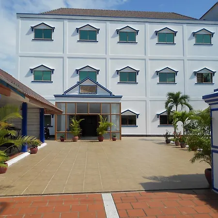 Mk Beach Hotel